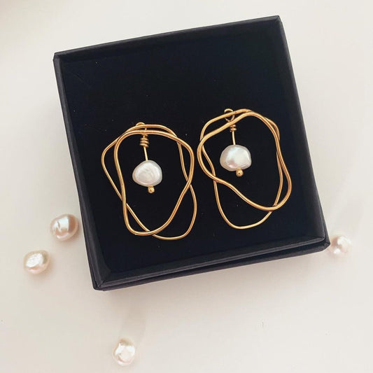 Oorbellen Fine Lines dubbel met zoetwaterparel - Algarrada Melissa